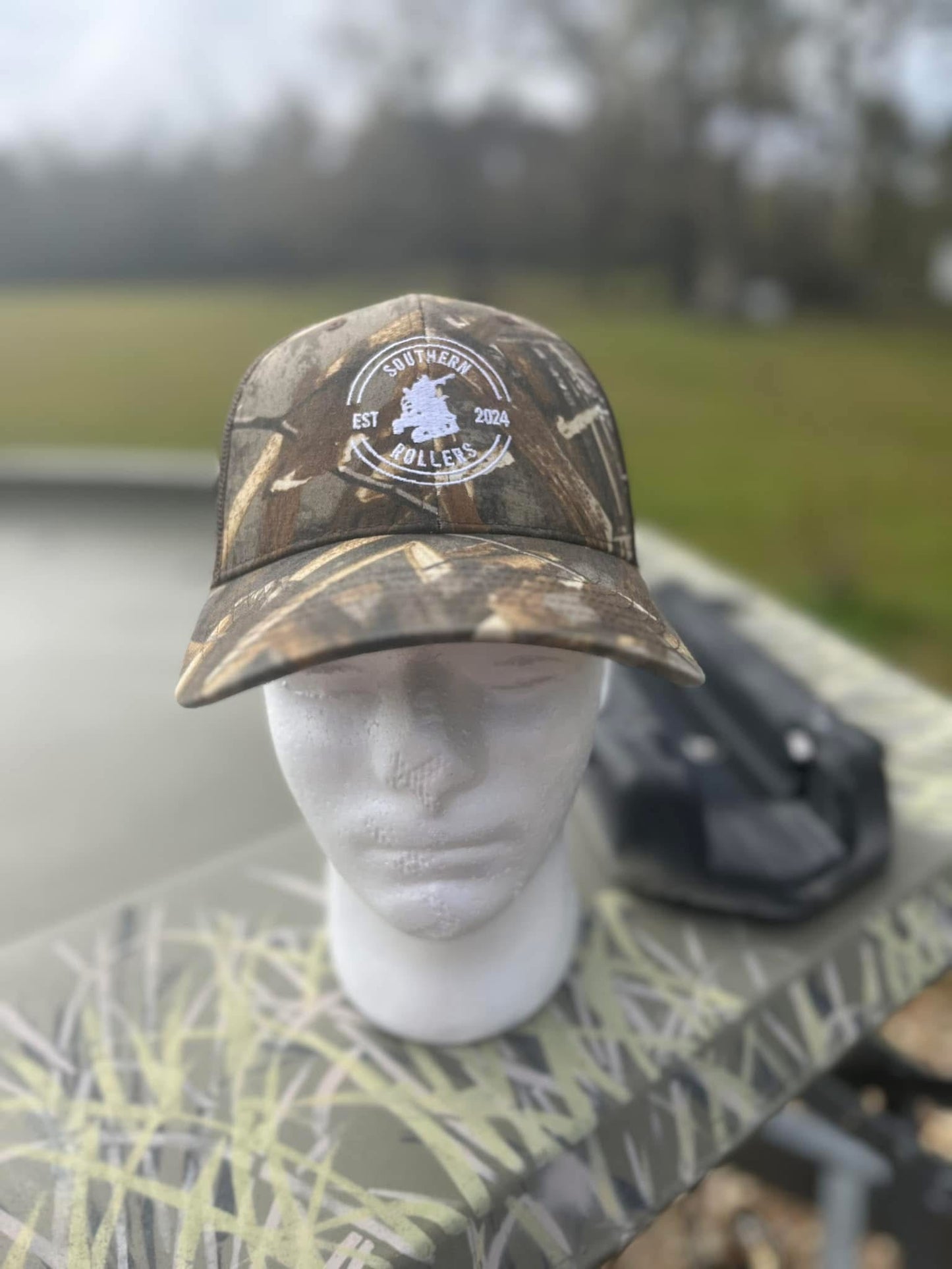 Realtree camouflage structured white logo